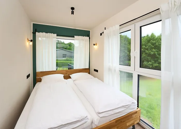 Luxuscontainer Am Nuerburgring #4 * Adenau