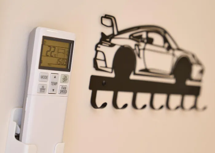 Luxuscontainer Am Nuerburgring #4 * Adenau