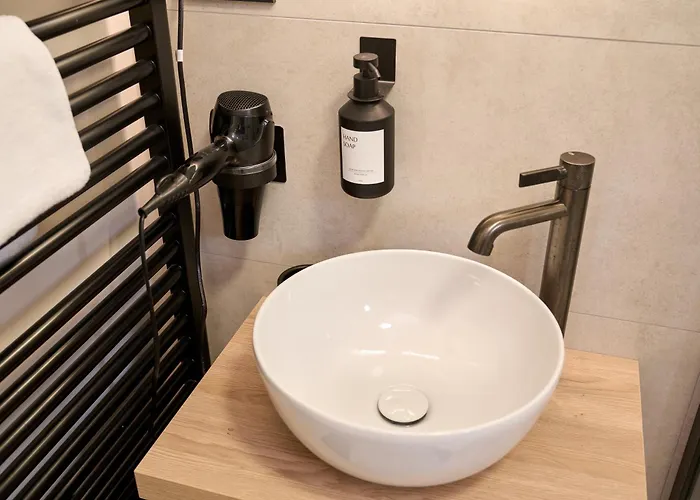 Luxuscontainer Am Nuerburgring #4